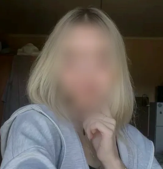 Jasmin, 20