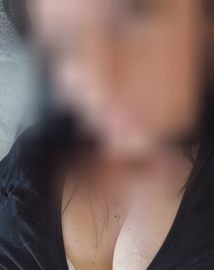 Romy, 34